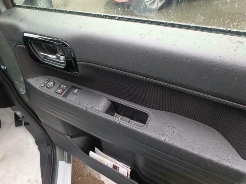 N-VAN
