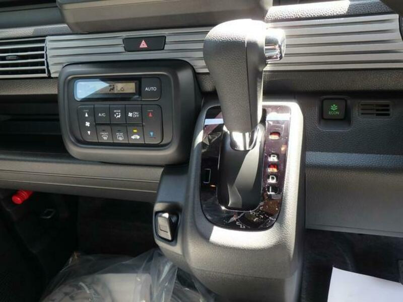 N-VAN