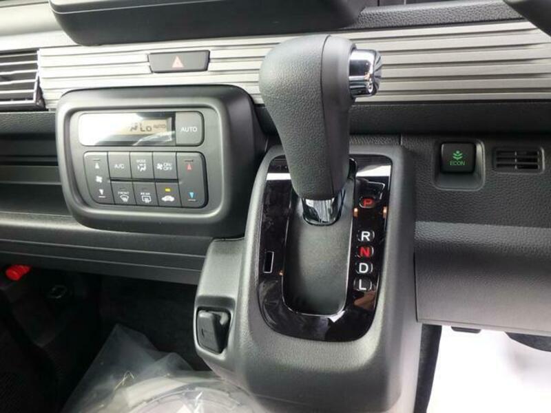 N-VAN