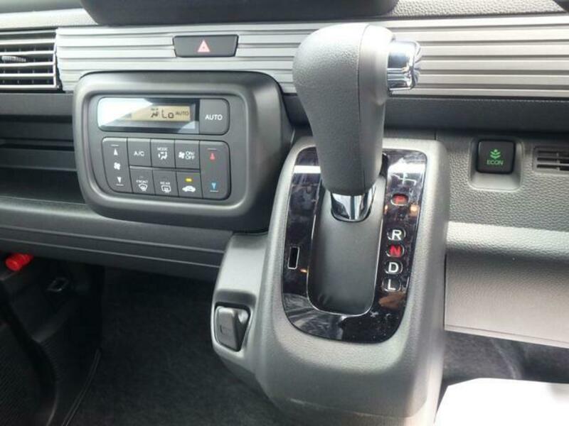 N-VAN
