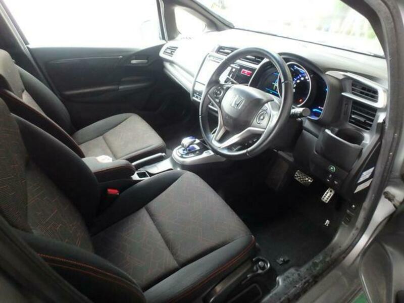 FIT HYBRID