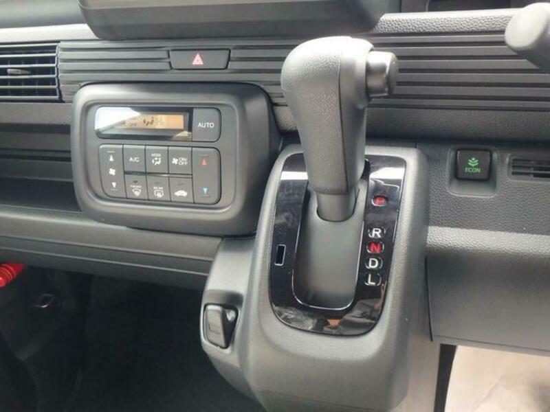 N-VAN