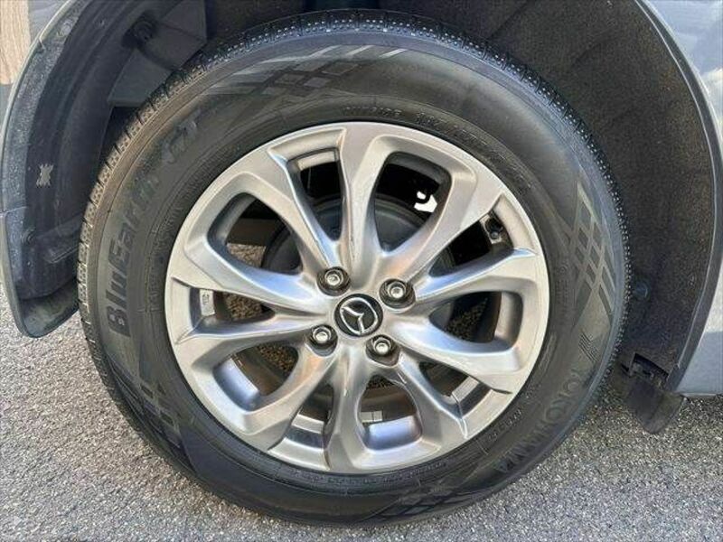 MAZDA2