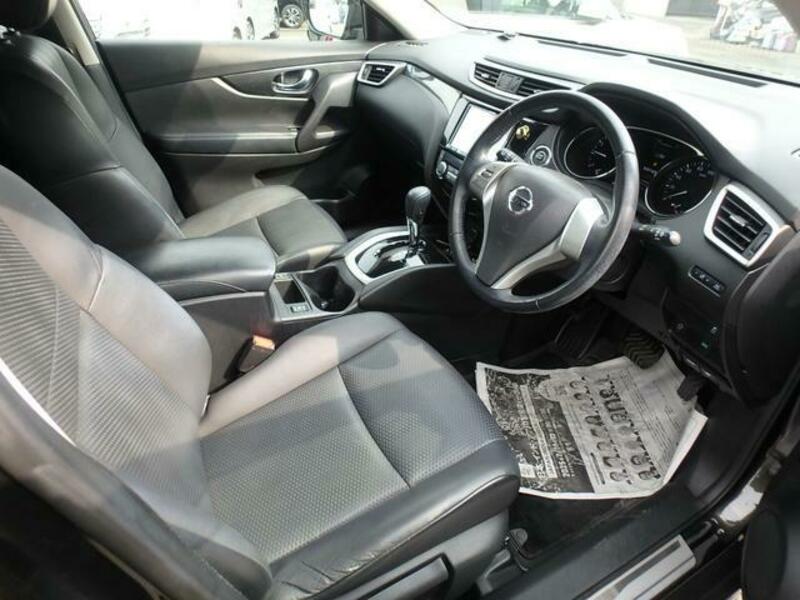X-TRAIL