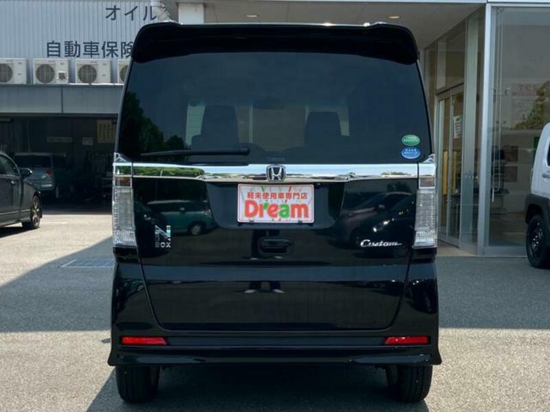 N BOX CUSTOM