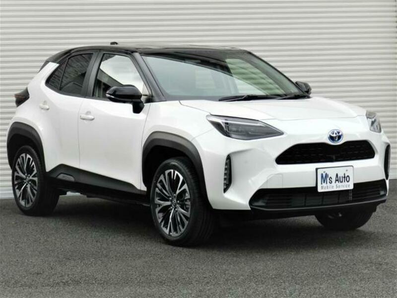 YARIS CROSS