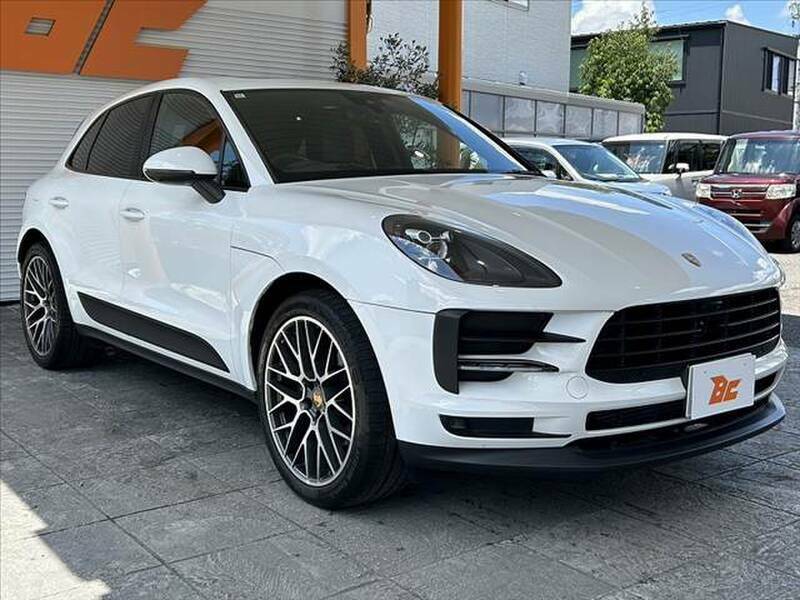 MACAN