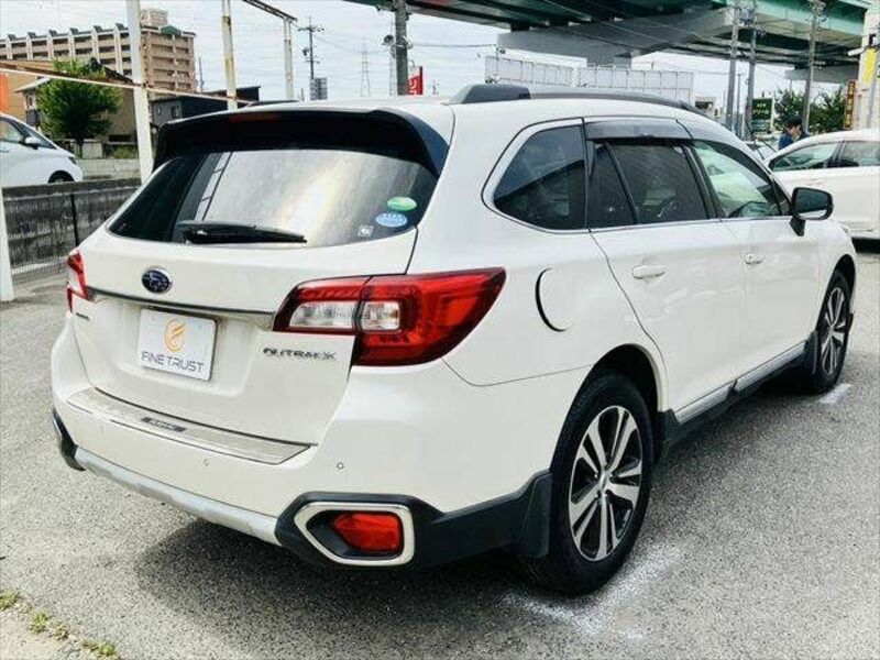 LEGACY OUTBACK