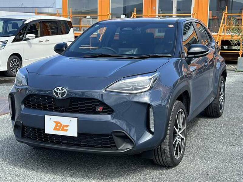 YARIS CROSS