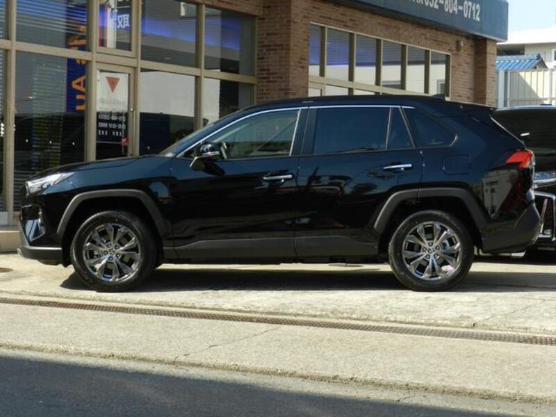 RAV4