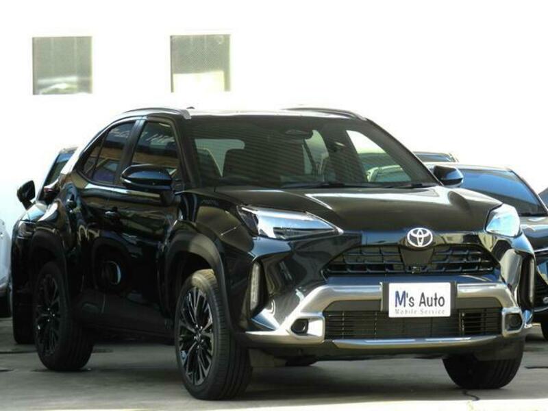 YARIS CROSS