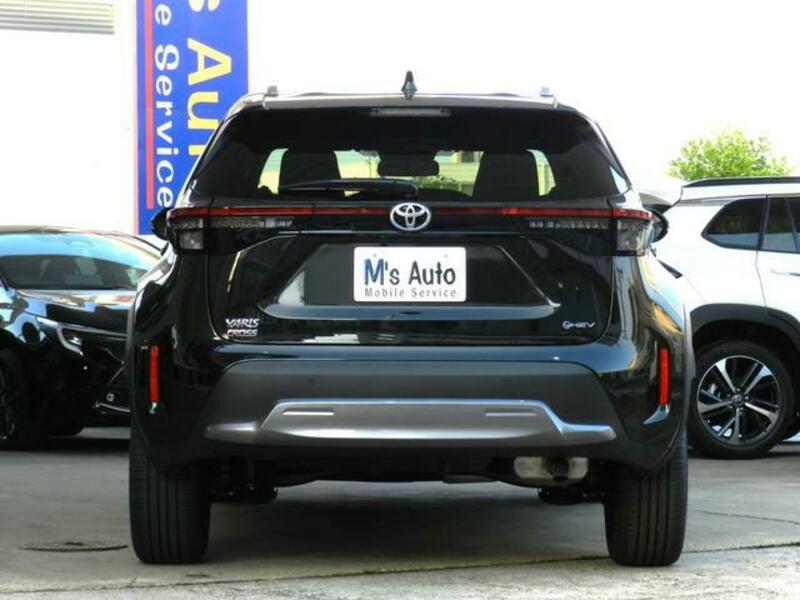 YARIS CROSS