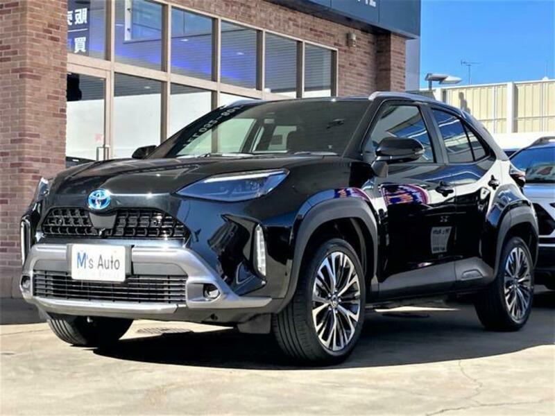 YARIS CROSS