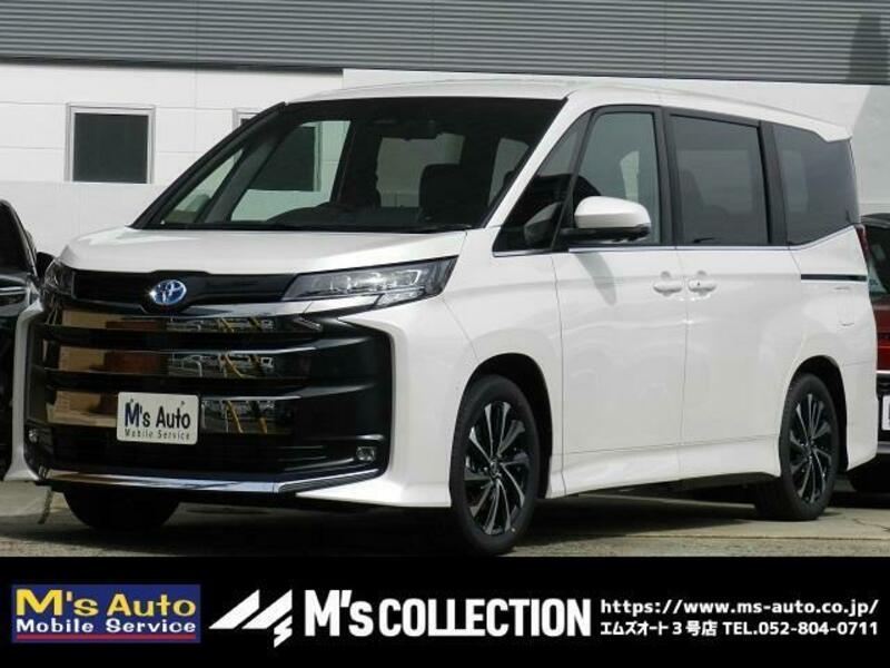 TOYOTA NOAH