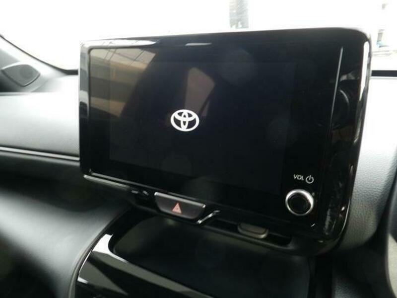 YARIS CROSS