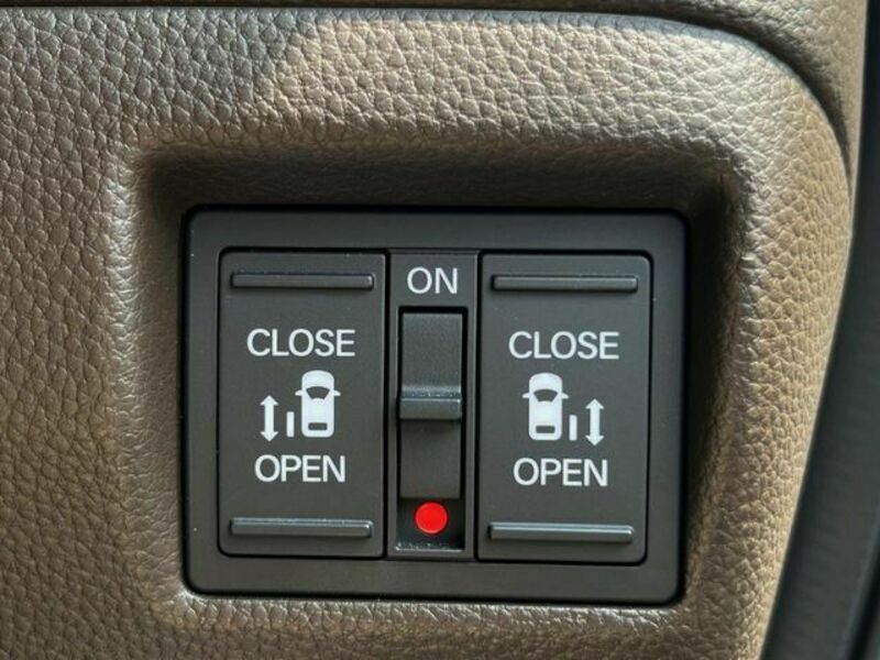 N BOX