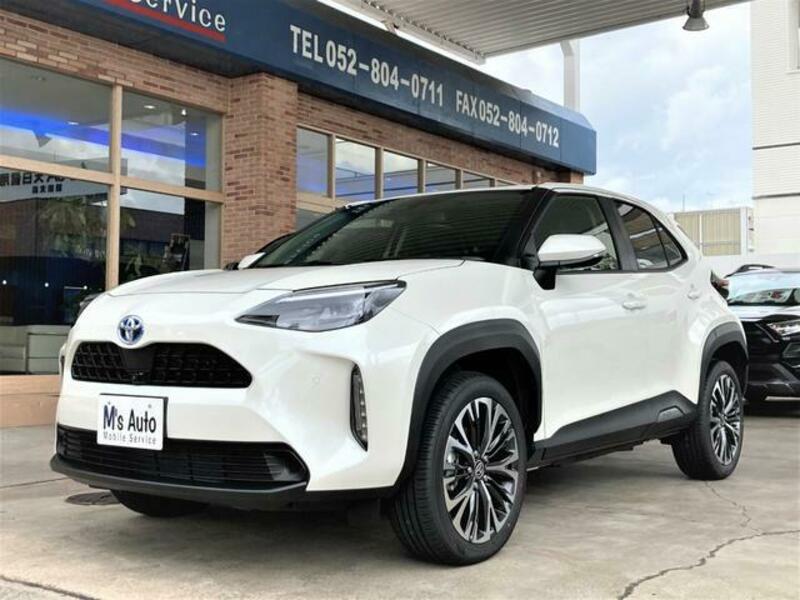 YARIS CROSS