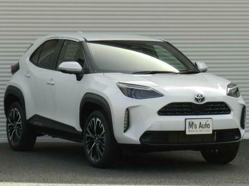 YARIS CROSS