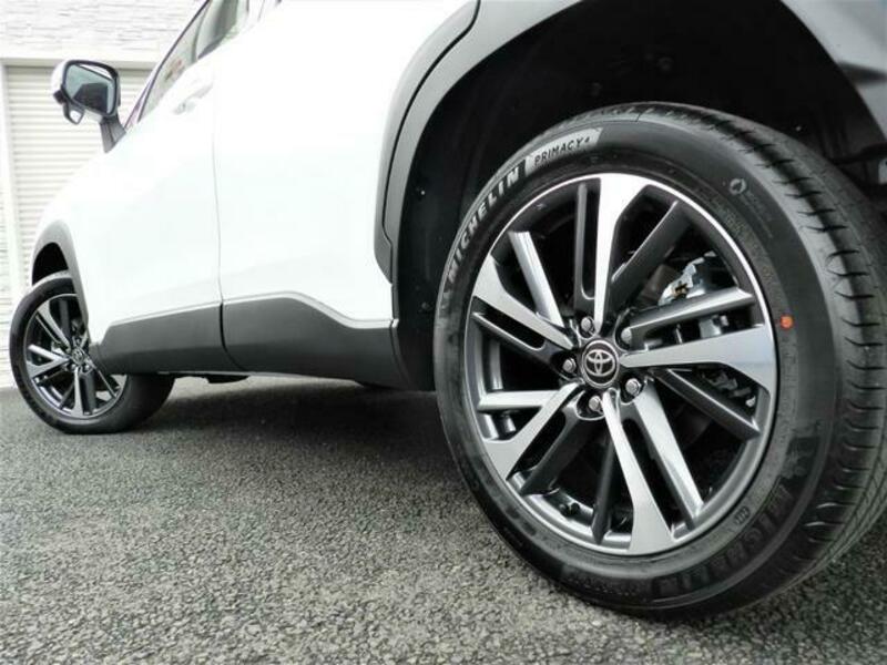 COROLLA CROSS