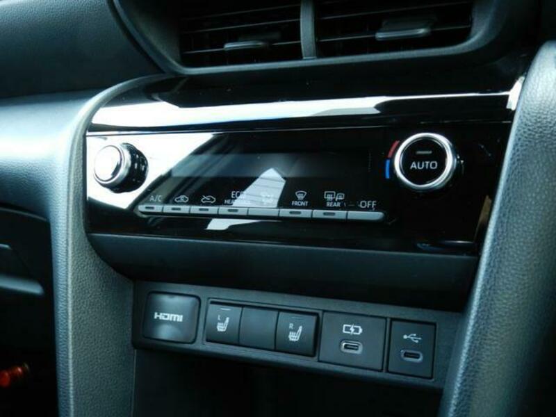 YARIS CROSS