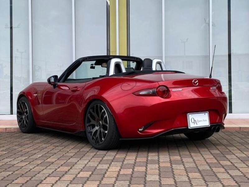 ROADSTER