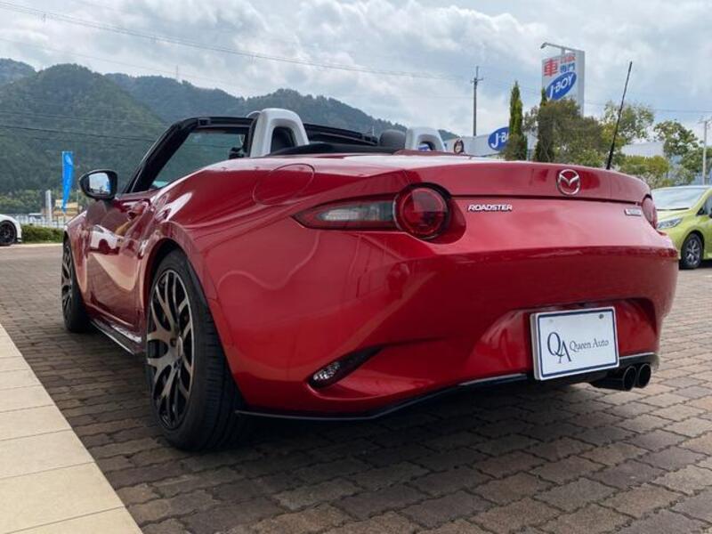 ROADSTER