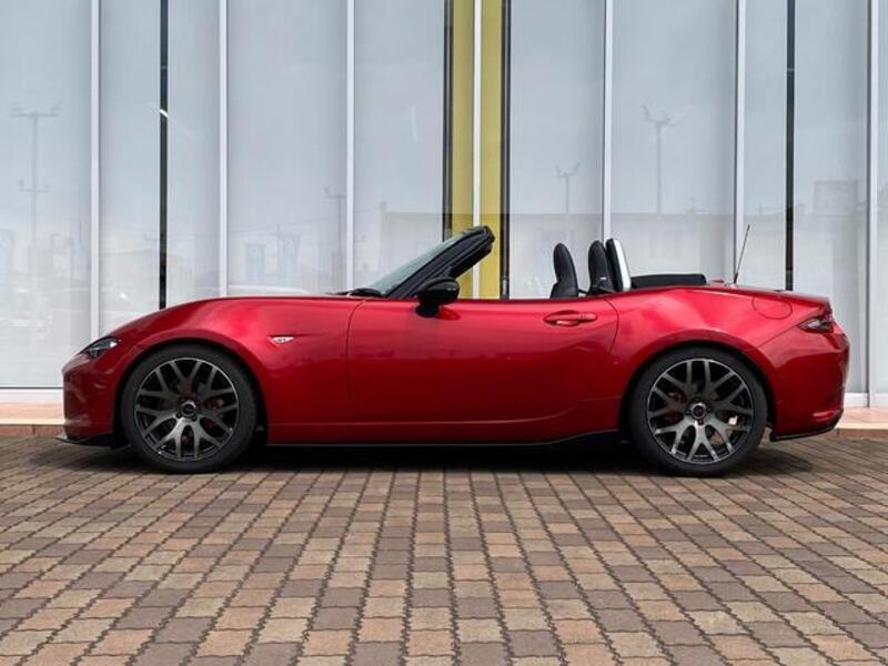 ROADSTER