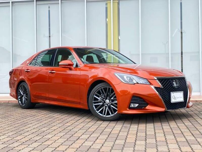 TOYOTA CROWN