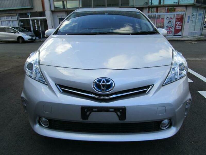 PRIUS ALPHA
