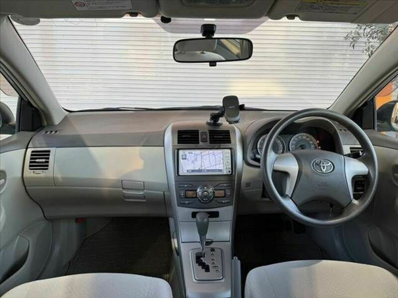 COROLLA AXIO