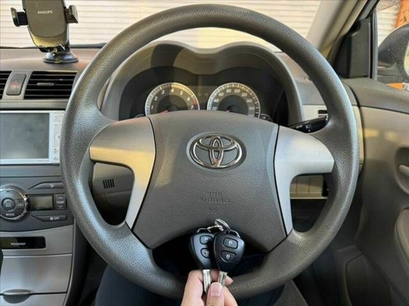 COROLLA AXIO