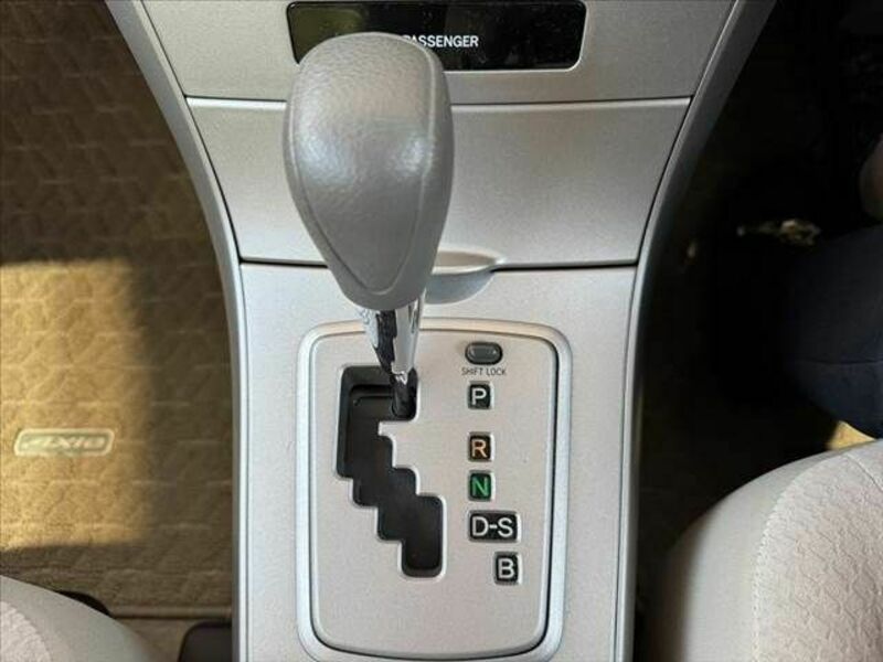 COROLLA AXIO
