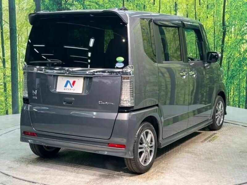 N BOX CUSTOM