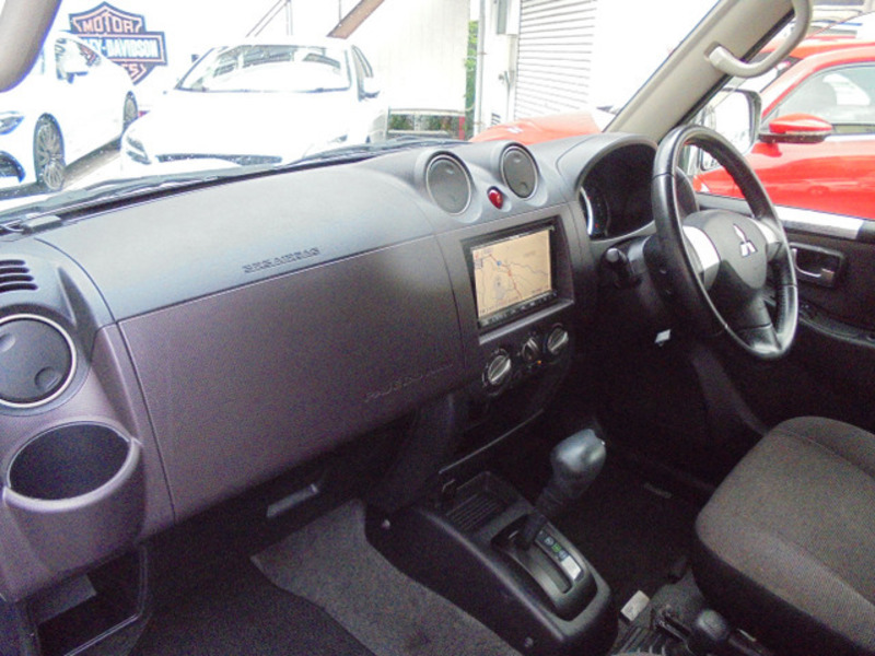 PAJERO MINI