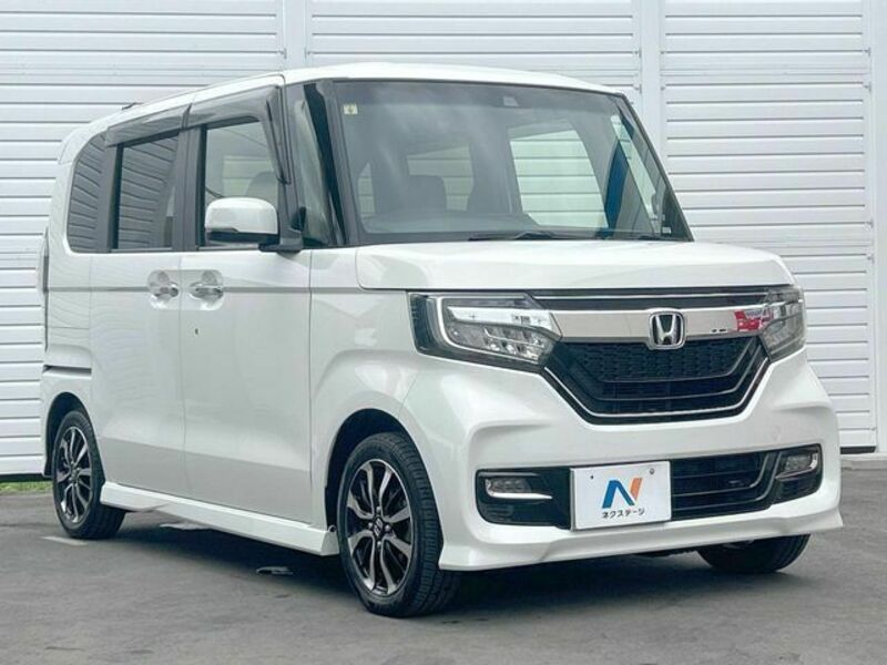 N BOX CUSTOM