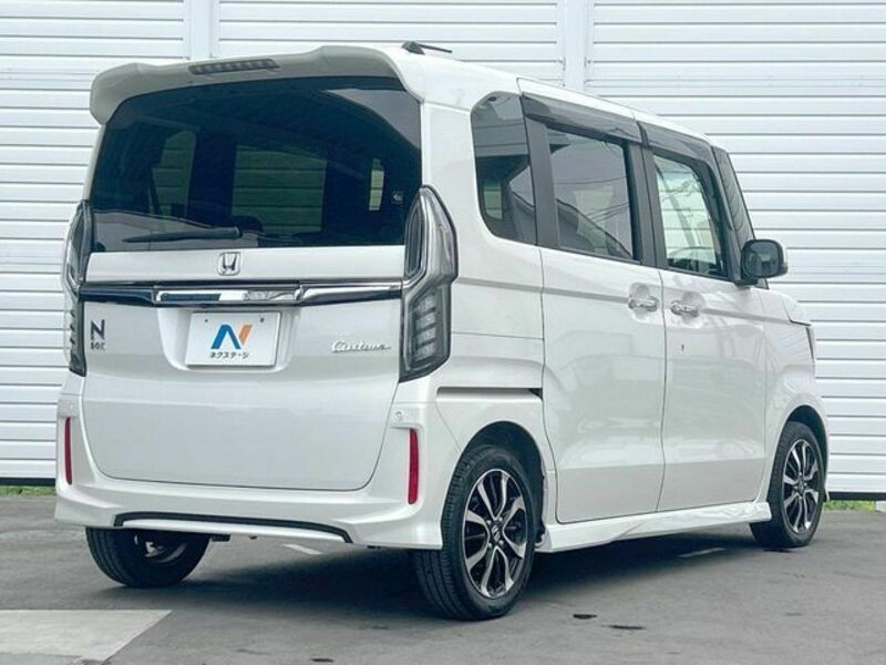 N BOX CUSTOM