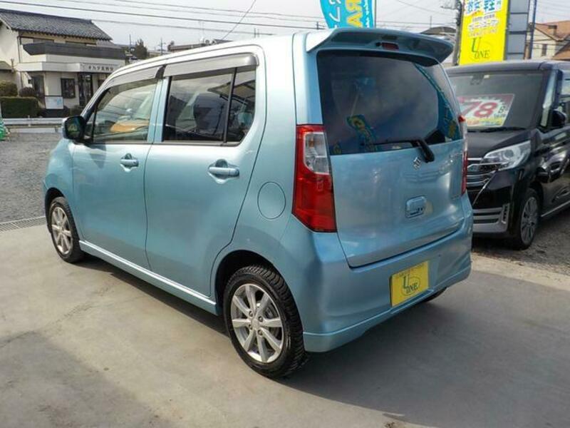 WAGON R