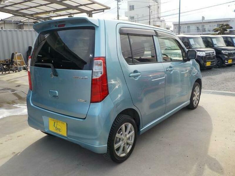 WAGON R