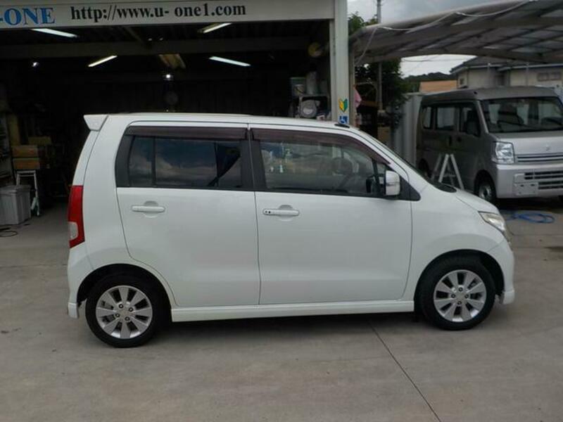 WAGON R