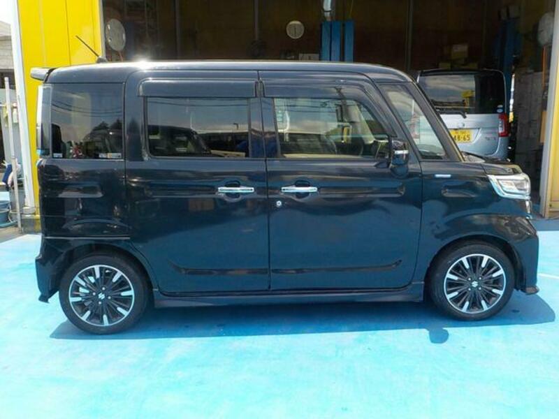 SPACIA CUSTOM