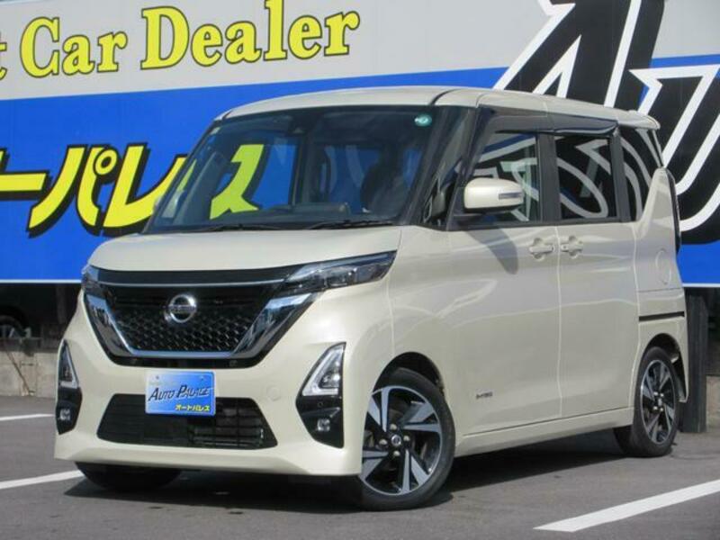 NISSAN ROOX