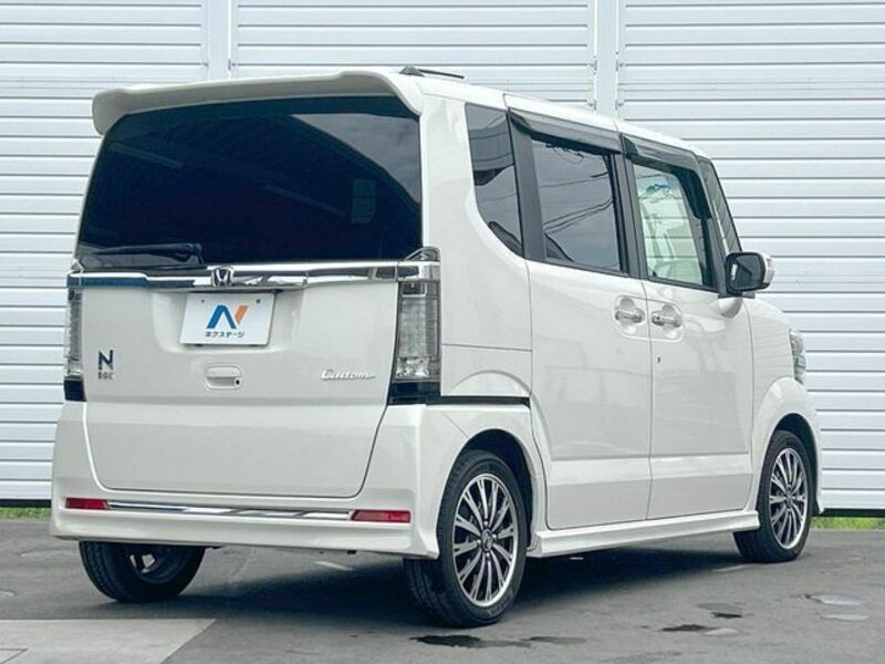 N BOX CUSTOM