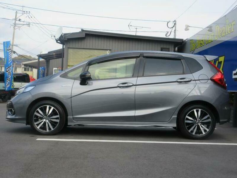FIT HYBRID