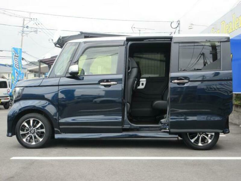 N BOX CUSTOM