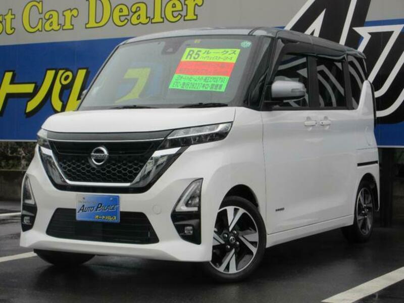 NISSAN ROOX
