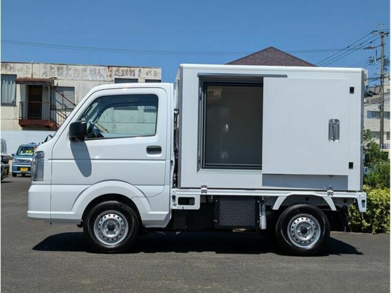 CARRY TRUCK