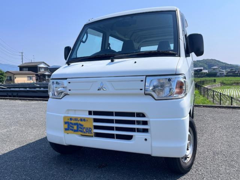 MITSUBISHI MINICAB VAN