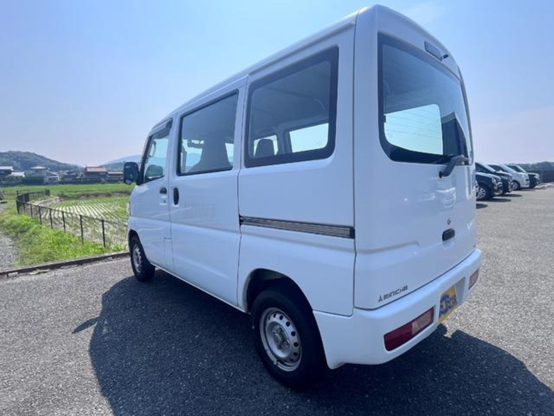 MINICAB VAN