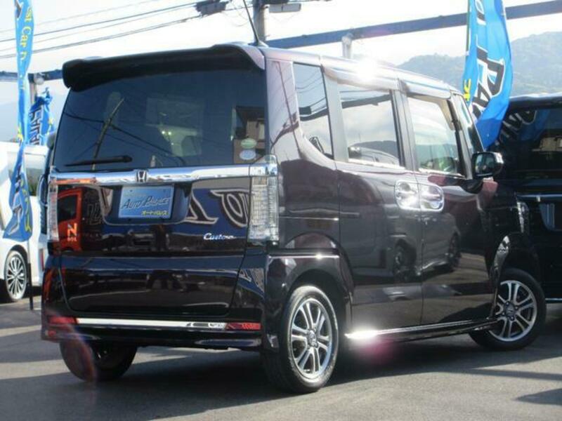 N BOX CUSTOM