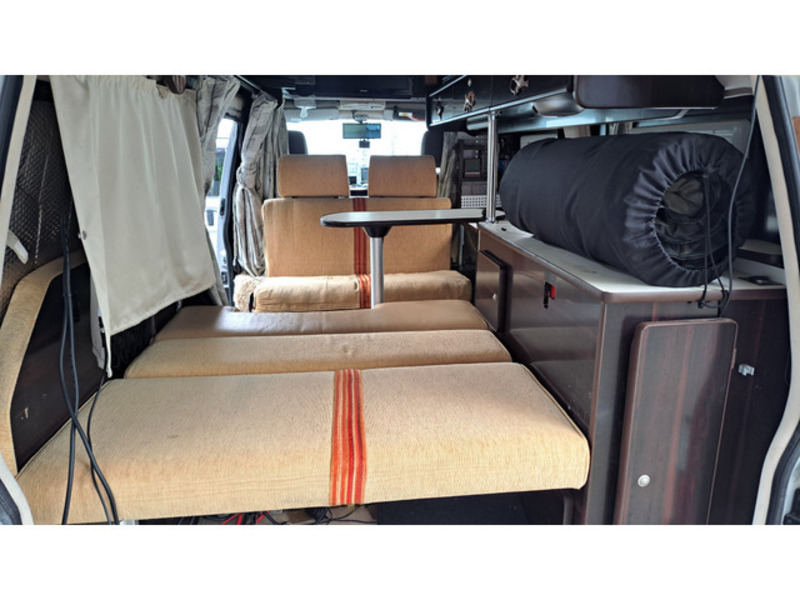 BONGO VAN